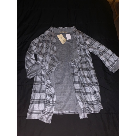 Cute fashionable carnigan. Never worn. - Picture 1 of 1